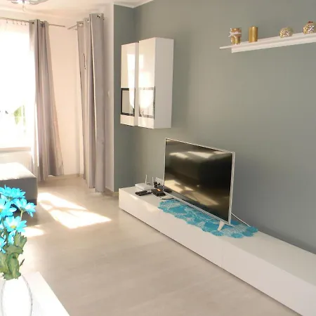 Z Basenem Laura Polanki Park * Kołobrzeg