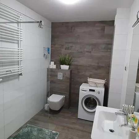 Z Basenem Laura Polanki Park Apartment *