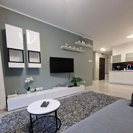 Apartmán Z Basenem Laura Polanki Park *