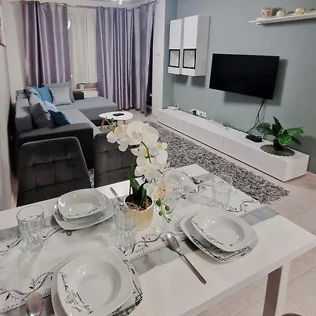 Apartmán Z Basenem Laura Polanki Park Kolobřeh