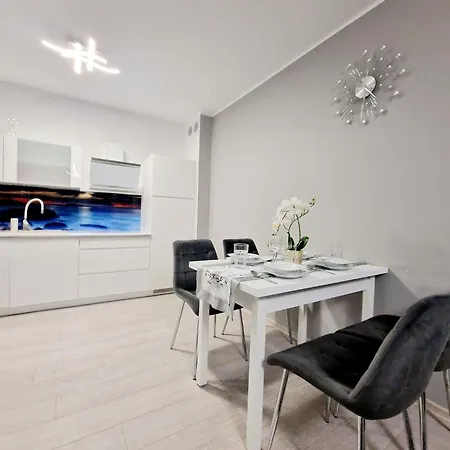 Z Basenem Laura Polanki Park * Kolberg