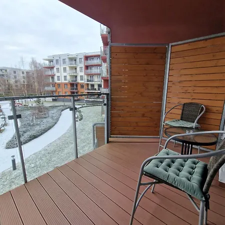 Z Basenem Laura Polanki Park *