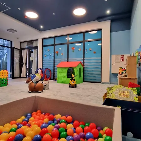 Z Basenem Laura Polanki Park Apartment Kolberg