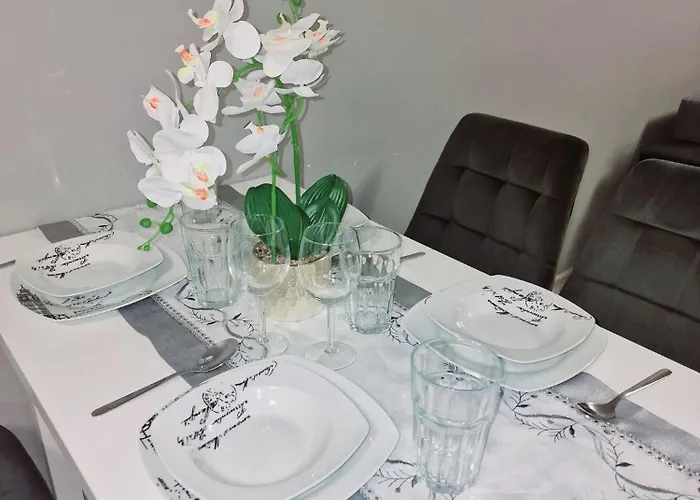 Apartment Z Basenem Laura Polanki Park *