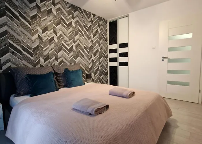 Z Basenem Laura Polanki Park Apartment Kolberg