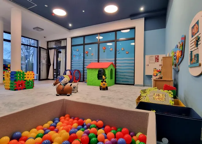 Z Basenem Laura Polanki Park Apartment Kolberg