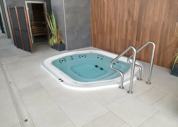 Z Basenem Laura Polanki Park Apartment Kolberg