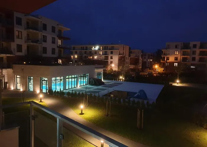 Z Basenem Laura Polanki Park Apartment